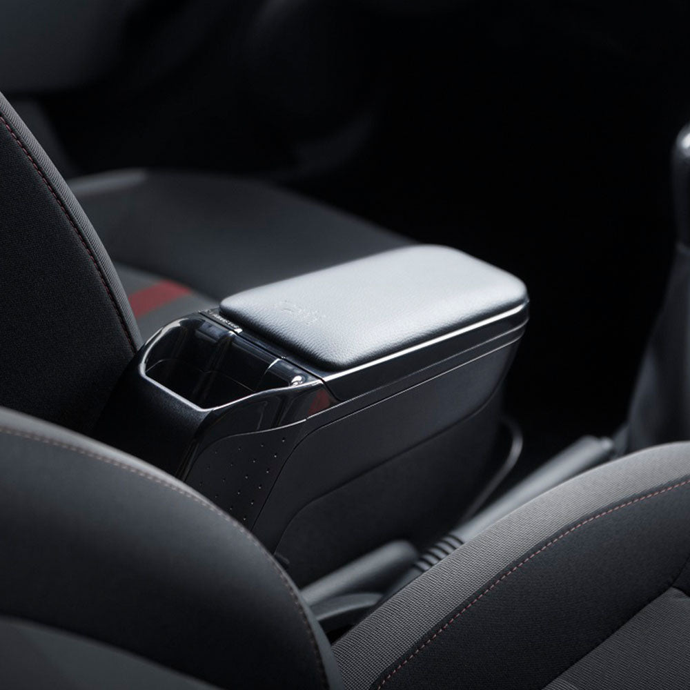 Fekete Armster könyöklő 2016-tól gyártott Fiat Tipo modellekhez.
